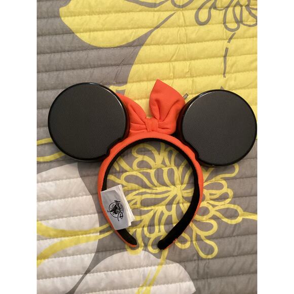 Disney Christmas 2025 Lil Rin Rin Plush Badge Red New